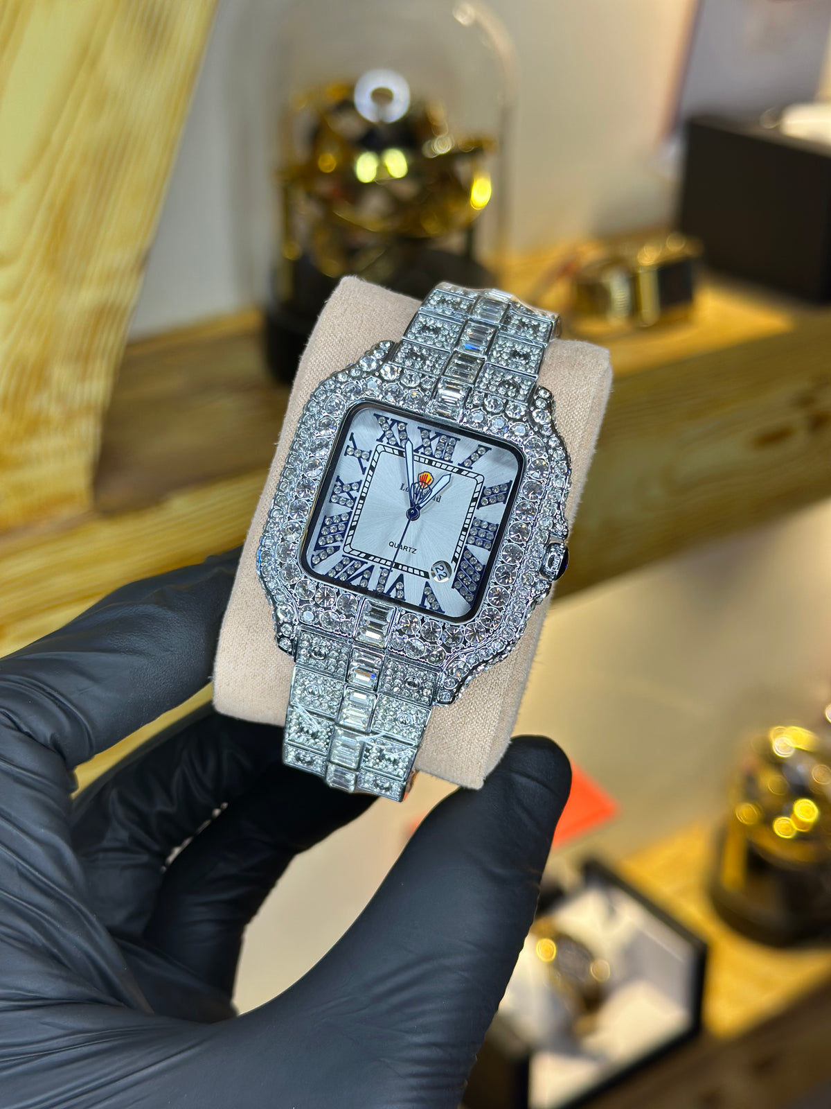 Look world – velora watches